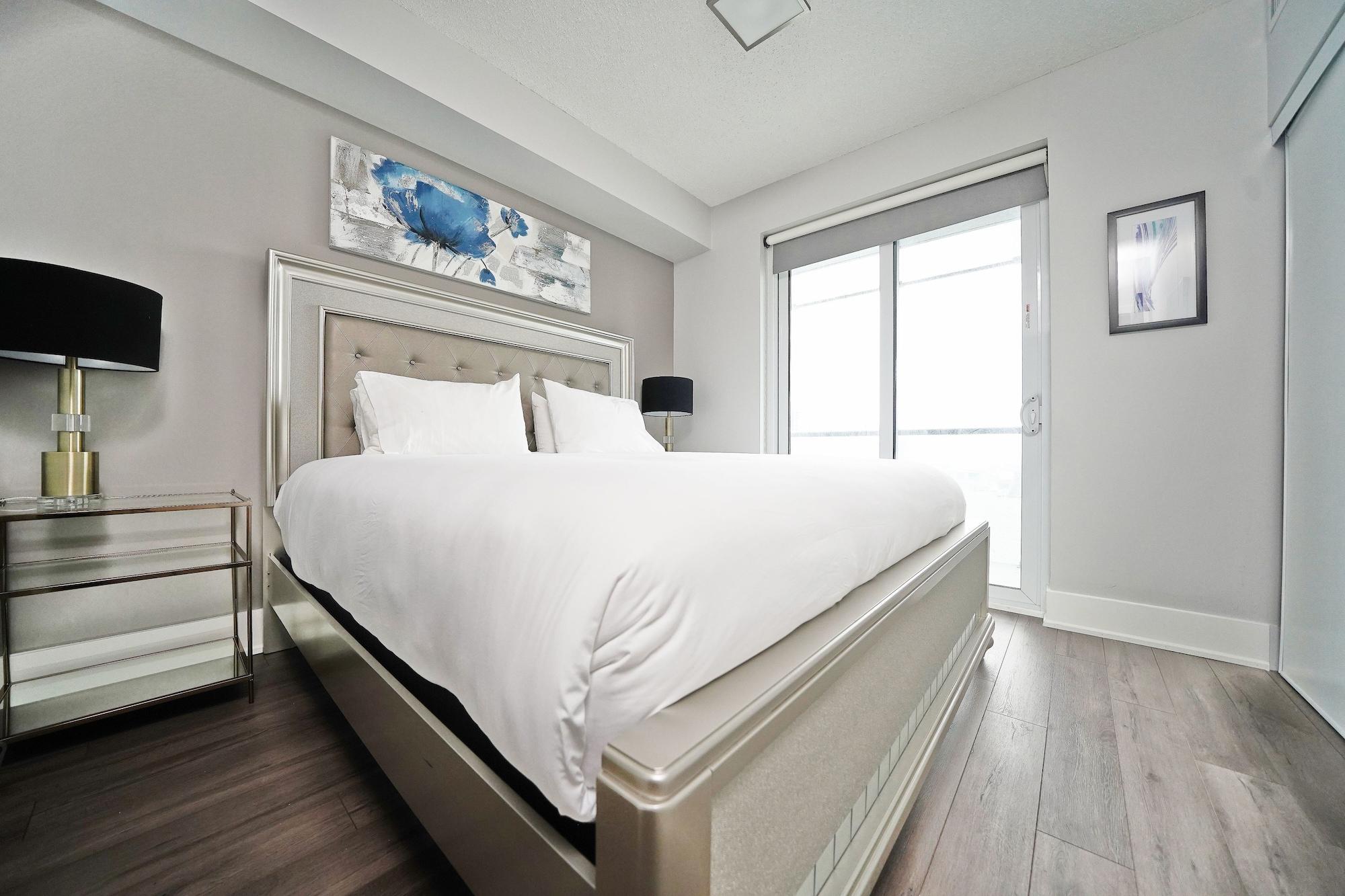 Grand Royal Condos - Cn Tower Toronto Ngoại thất bức ảnh