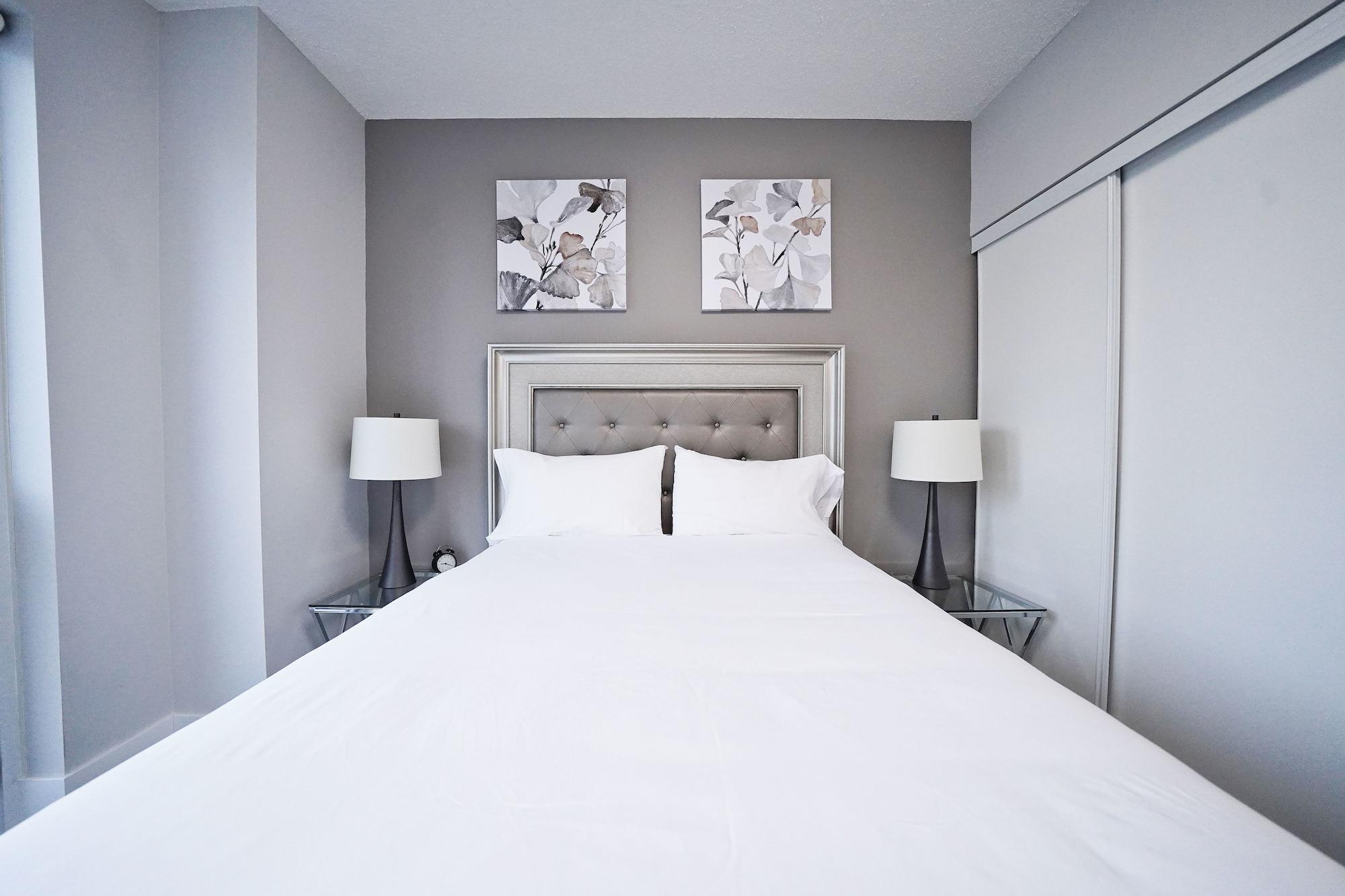 Grand Royal Condos - Cn Tower Toronto Ngoại thất bức ảnh