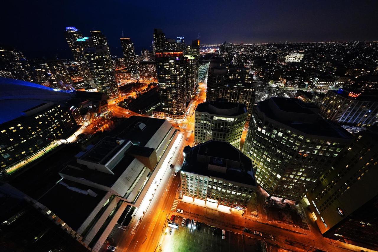 Grand Royal Condos - Cn Tower Toronto Ngoại thất bức ảnh