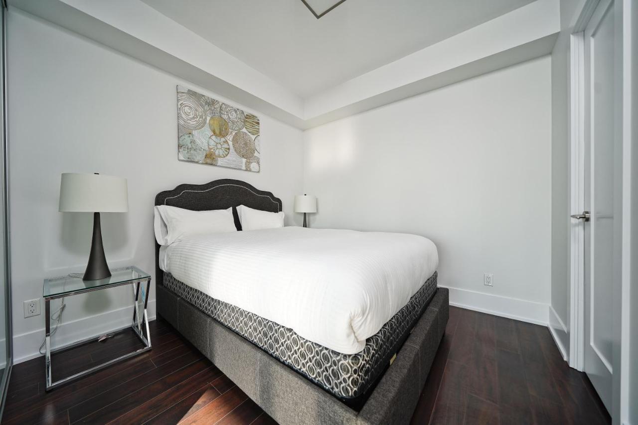 Grand Royal Condos - Cn Tower Toronto Ngoại thất bức ảnh