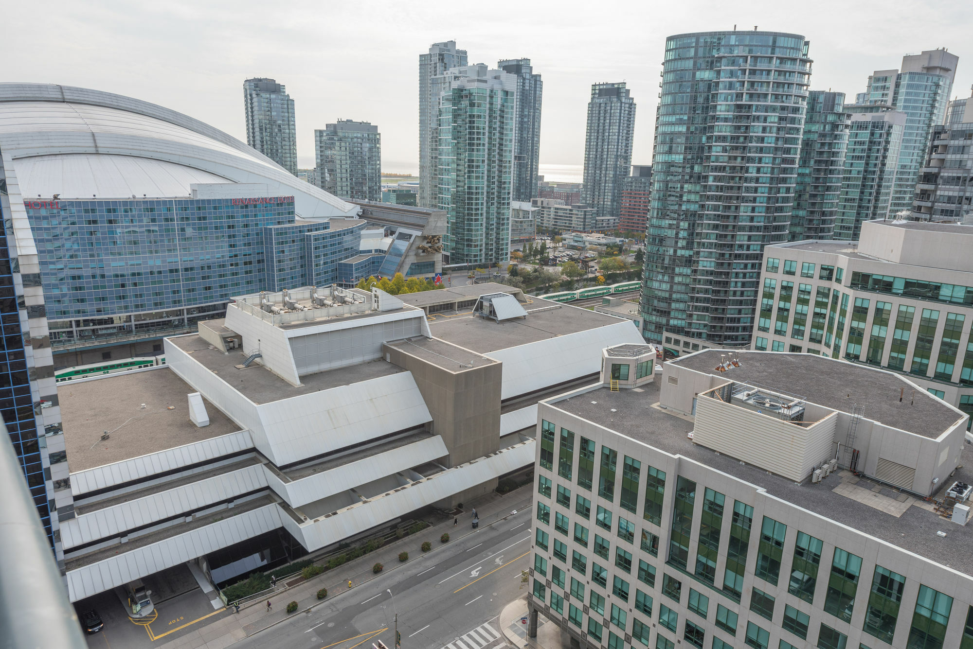 Grand Royal Condos - Cn Tower Toronto Ngoại thất bức ảnh